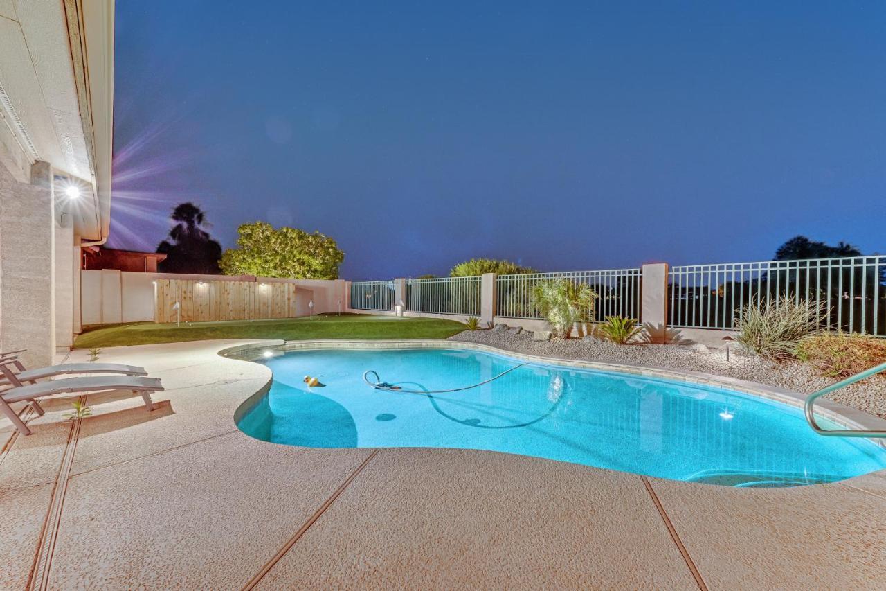 Pura Vida Villa Goodyear Exterior photo